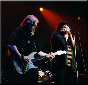 Randy Bachman and Burton Cummings perform American Woman