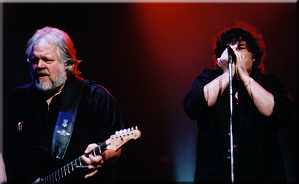 Randy Bachman and Burton Cummings perform American Woman