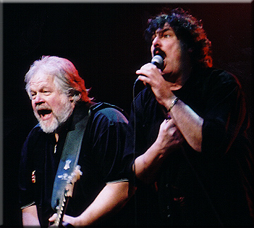 Randy Bachman and Burton Cummings perform American Woman