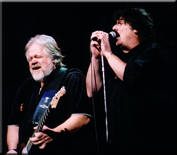 Randy Bachman and Burton Cummings perform American Woman